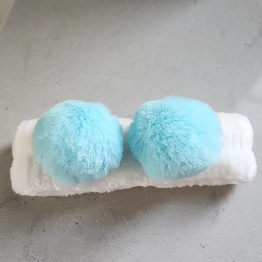 Headband With Pom Pom NWOT